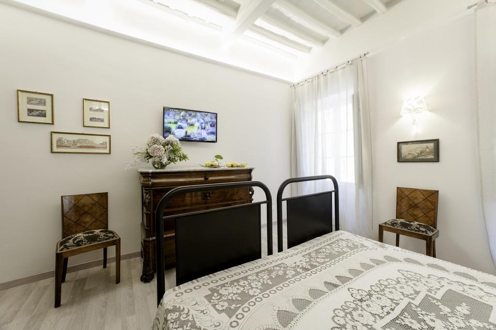 רומא Vittoria Suite חדר תמונה